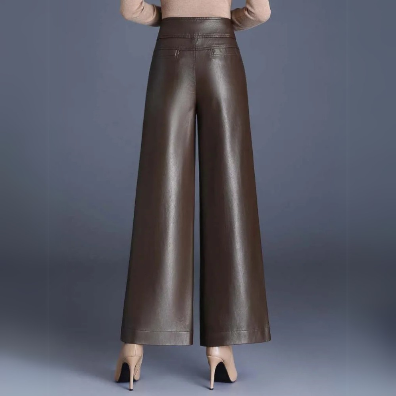 Exquisite Lederhosen