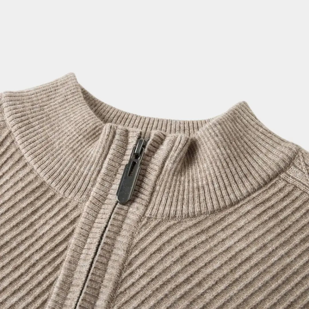 Gestreifter Wollpullover