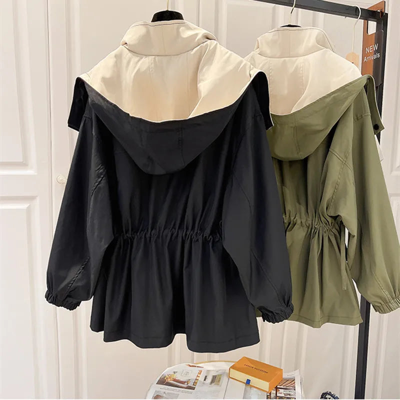 Stylischer Wasserabweisender Trenchcoat