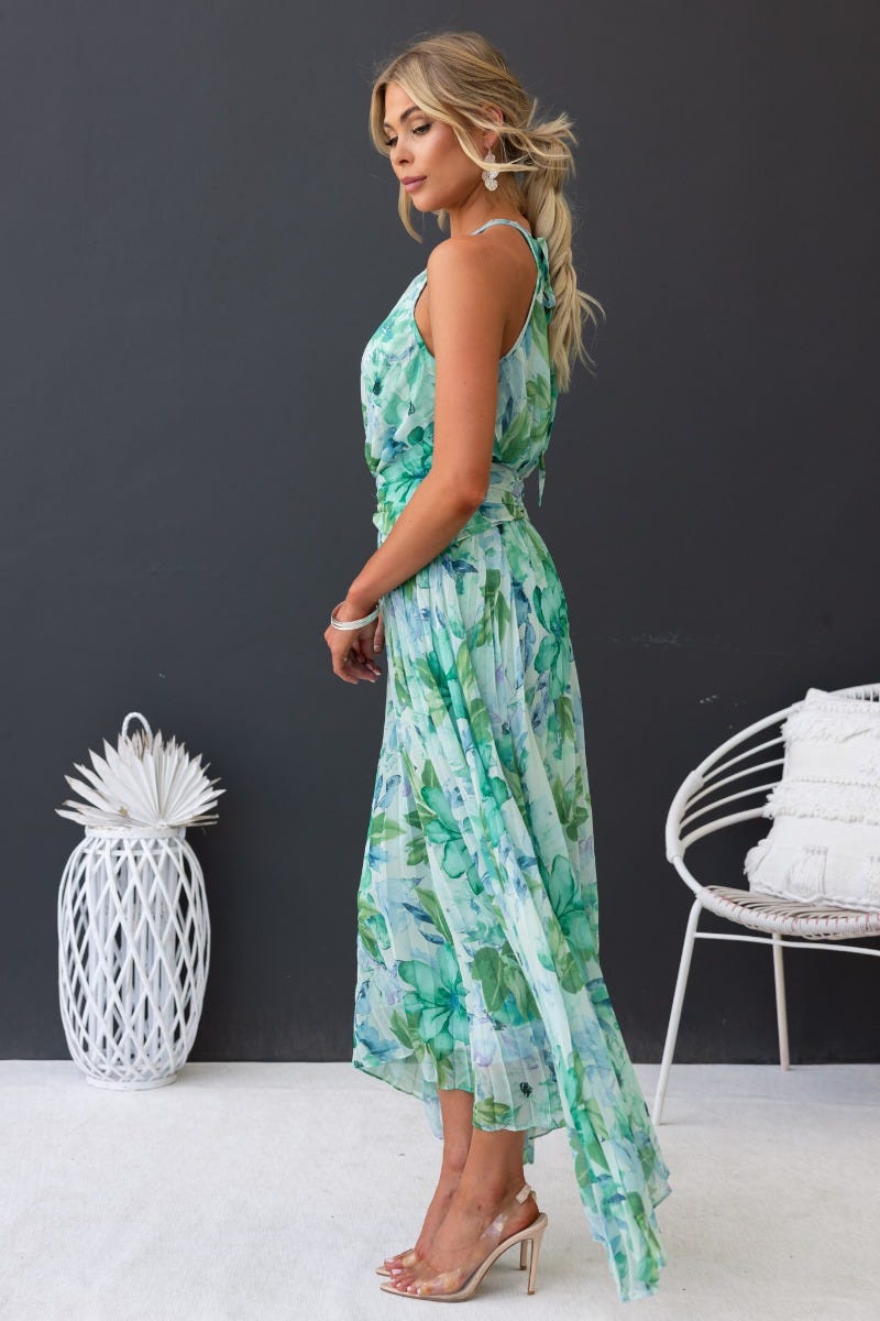 Geblümtes Swing-Kleid
