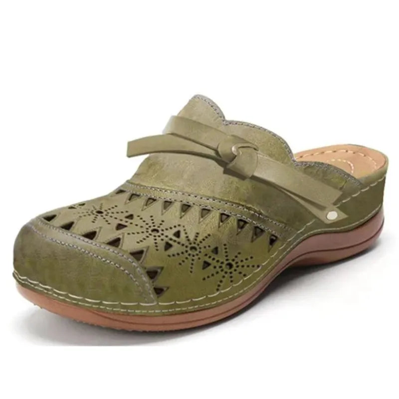 Lia Bequeme Slipper
