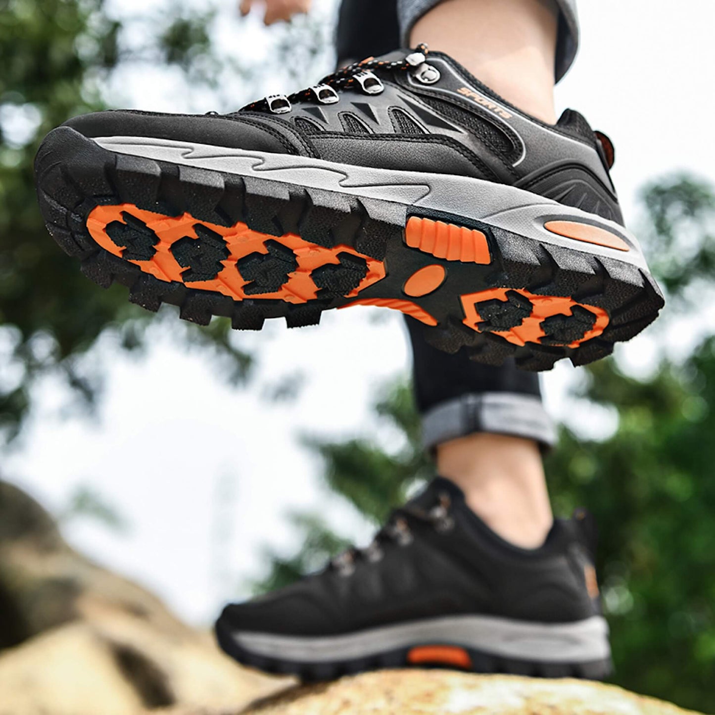 Trittsicher Hiking Sneaker