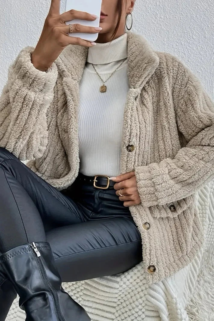 NOVA™ Wendbarer Samtknopf Cardigan