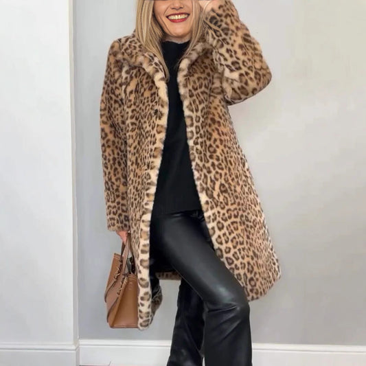 Exklusiver Leopardenmantel
